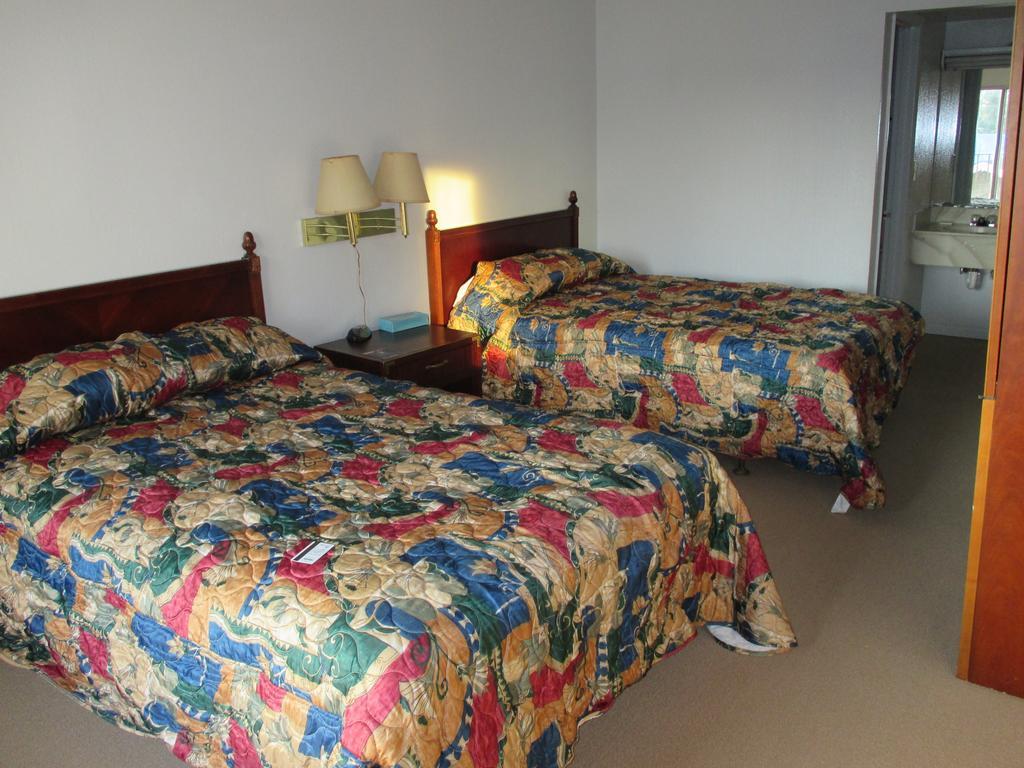 Budgetel Inn And Suites Atlanta Room photo