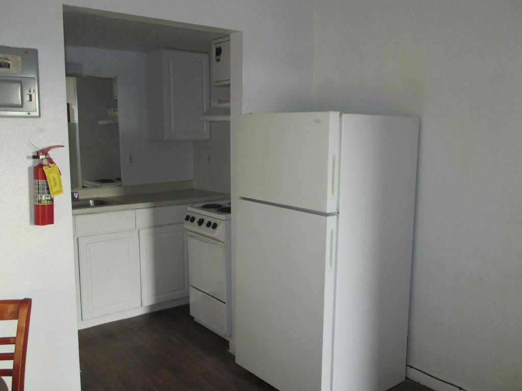 Budgetel Inn And Suites Atlanta Room photo
